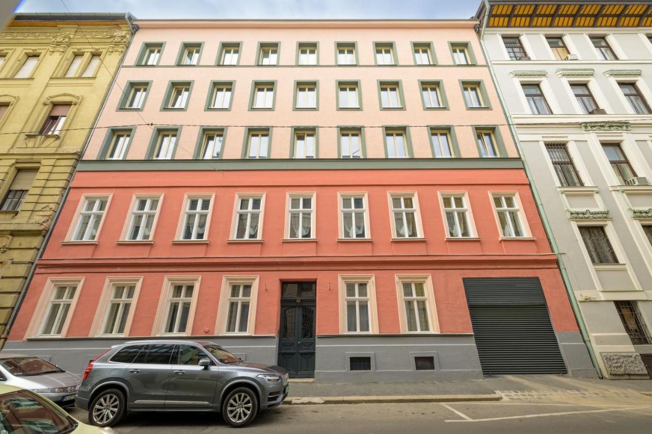 Millenium Spa-Heroes Apartman Budapest Kültér fotó