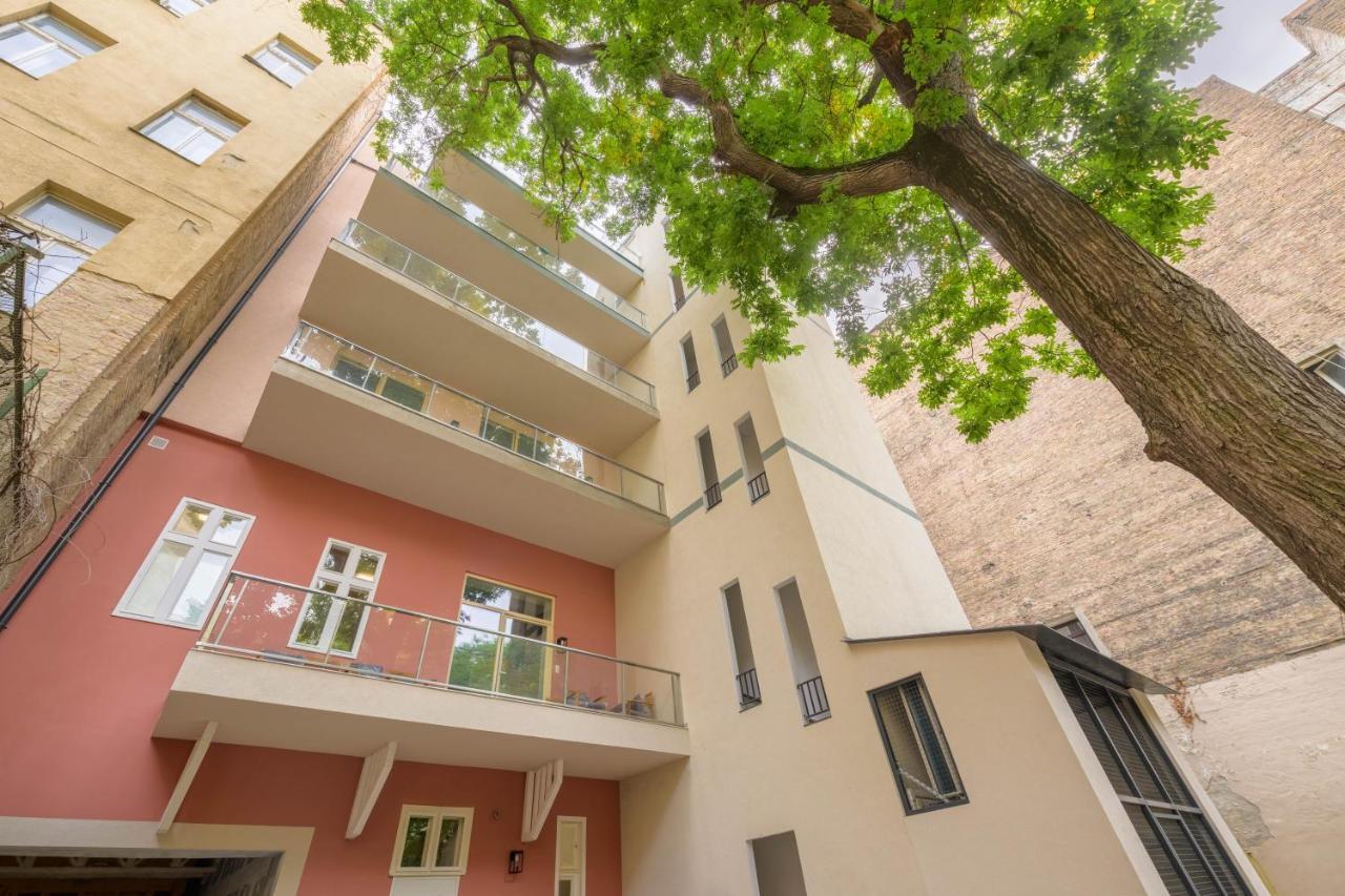 Millenium Spa-Heroes Apartman Budapest Kültér fotó