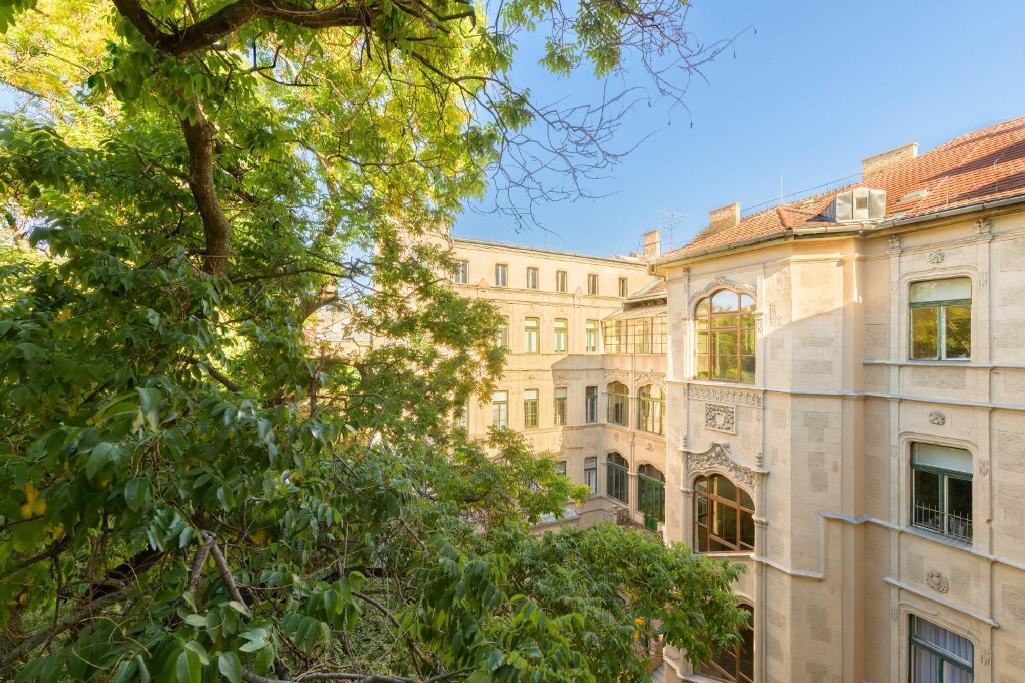 Millenium Spa-Heroes Apartman Budapest Kültér fotó